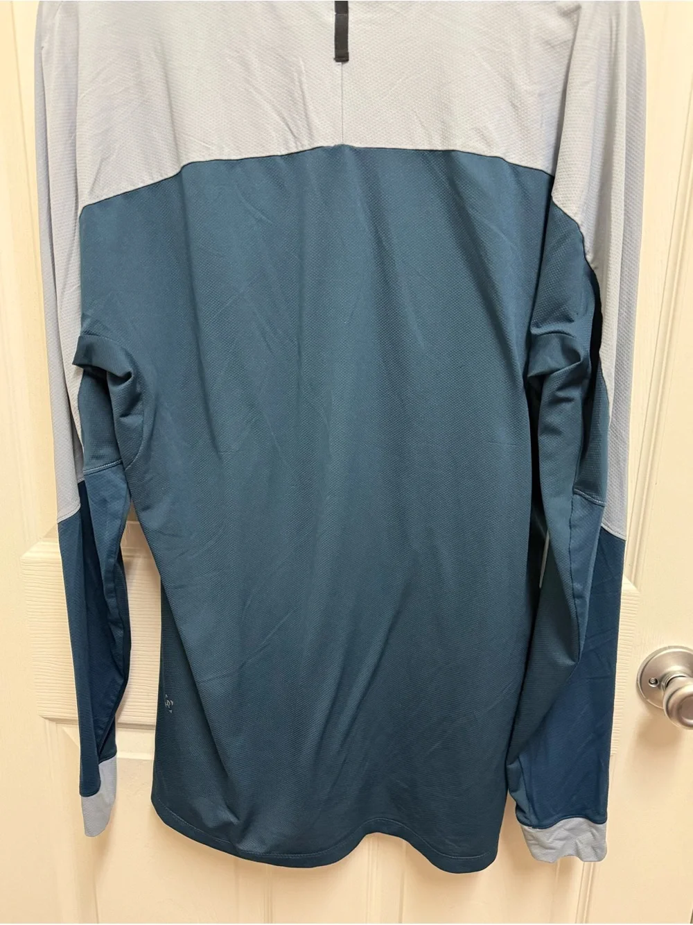 Lululemon Long Sleeve Athletic Top in Navy and Light Blue